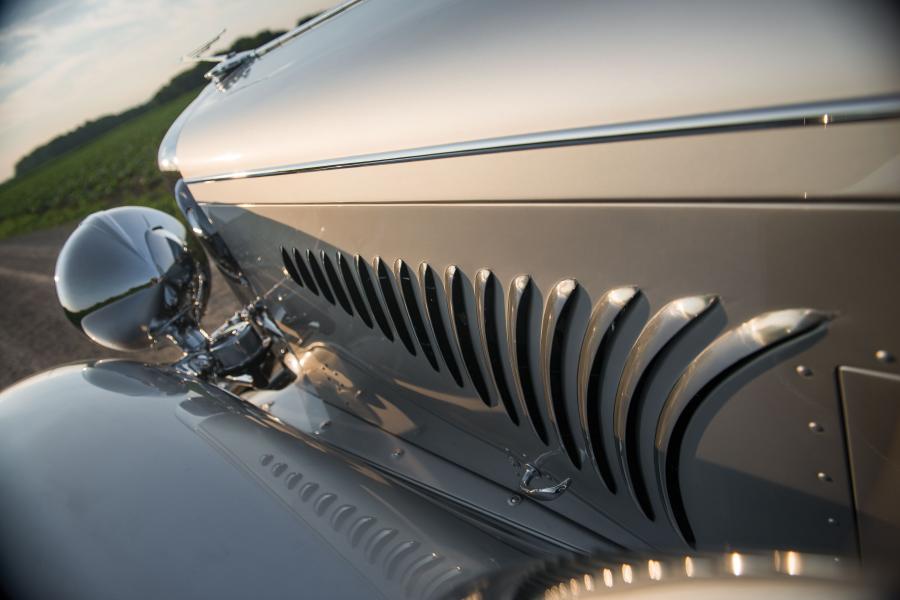 Детали экстерьера Duesenberg J147/2168 Convertible Coupe SWB by Murphy 1929 года  (фото 12 из 36)